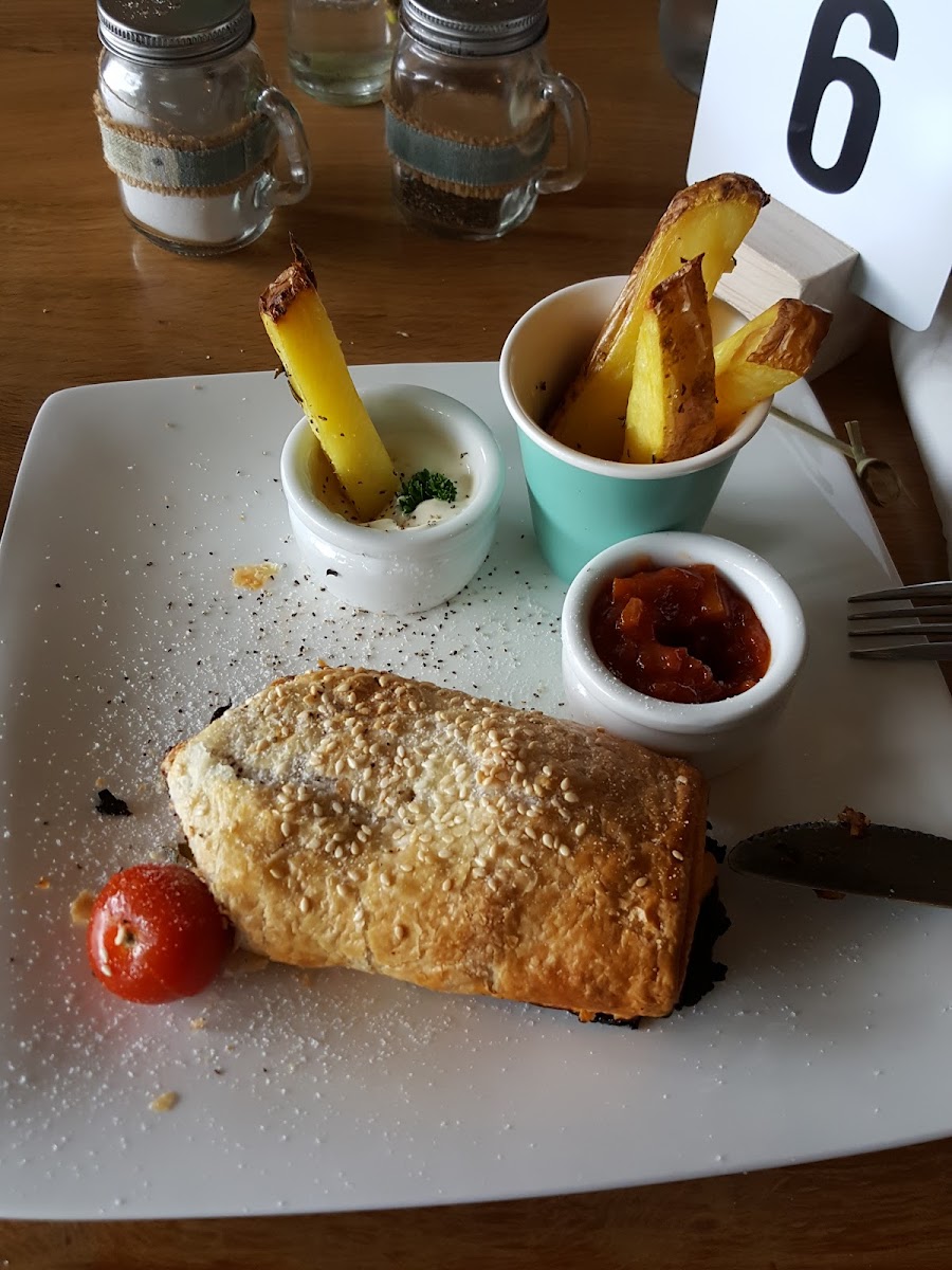 Hansen's Cafe And Store-7